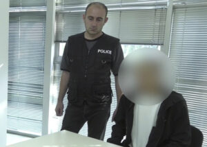 Старшеклассник вымогал у школьника деньги — суммарно более 10 тысяч лари