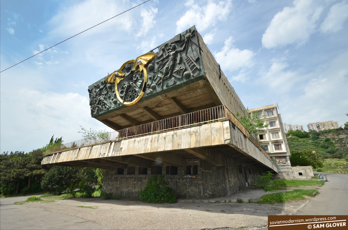 Sam Glover / sovietmodernism.com